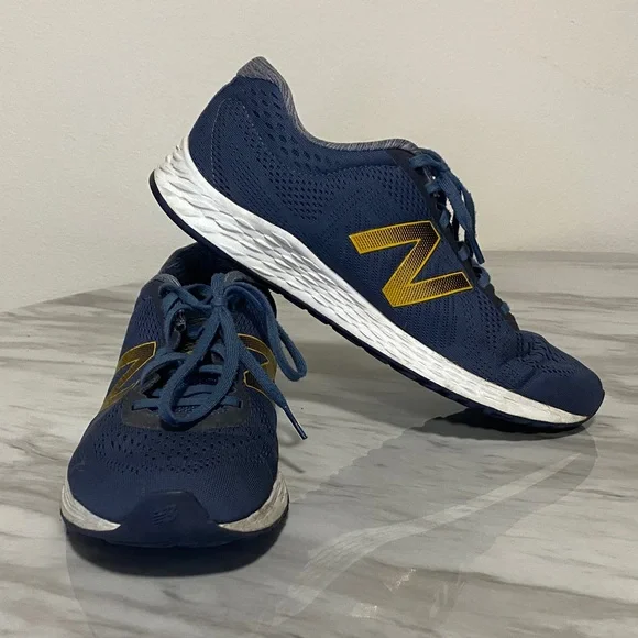 New Balance Fresh Foam Arishi v1‎ Running Shoes Navy Gold – Men’s 10 - Picture 3 of 11